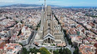 Spain Travel 4K Drone  Barcelona  La Sagrada Familia [upl. by Meijer]