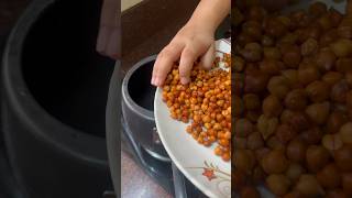 Kale Chane ki Sabzi  kala chana kalechanekisabji food viral lunch kalachanarecipeinhindi [upl. by Ahsotal398]