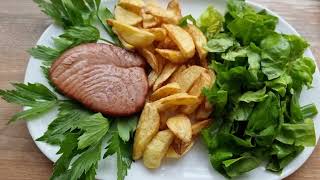 Steak de thon avec pommes de terre maison et salade du potager [upl. by Meridith56]