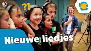 WIE LIET ER EEN SCHEET IN DE STUDIO 💨 Vlog 131  Kinderen voor Kinderen [upl. by Sparrow908]