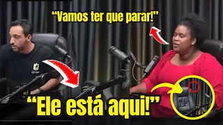 POR QUE NINGUÉM ESTÁ FALANDO DO DEMÔNIO QUE INTERROMPEU PODCAST AO VIVO CAUSANDO MEDO NELES [upl. by Haley434]