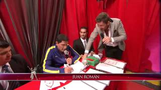 Showmatch 2014  Se terminó la historia Riquelme firmó el contrato en Showmatch [upl. by Bernardine]