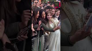 Pwari girl Dananeer with fans at Hum Awards in Londonshorts trending viraldananeermubeen [upl. by Hinckley309]