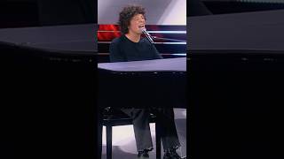 Sotto quei riccioli Lorenzo nasconde una dote musicale pazzesca con Cesare Cremonini XF2024 [upl. by Cyb]