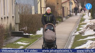 Līvānu novadā palielina pabalstu jaundzimušā aprūpei [upl. by Wichern]