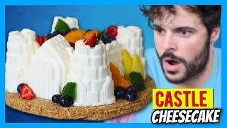 Castle Cheesecake con fossato alle fragole  Cucina Buttata ft Philadelphia [upl. by Eeralih]