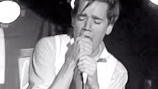 The Hives  quotWait a Minutequot amp quotWont Be Longquot live in New York [upl. by Rasure]