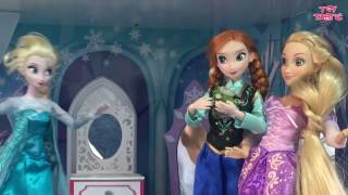 Elsas Castle Makeover Anna amp Rapunzel gives Elsas Ice Palace a makeover Frozen Elsa Dolls videos [upl. by Elsbeth699]