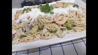 ESPAGUETIS CON GAMBAS BRÓCOLI Y SALSA BLANCA receta fácil Imane Channel [upl. by Mazurek539]