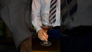 Manhattan 🍸  A Classic Cocktail for Men Stirred in a Wine Glass  Cocktail Manhattan sembar [upl. by Hareehahs]