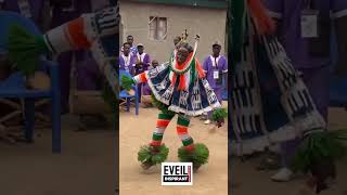 Le Zaouli  danse sacrée des Gouro en Côte dIvoire [upl. by Perl]