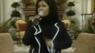 CeCe Winans  Waging War [upl. by Clemmie1]