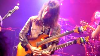 Bumblefoot live  the Forum  real  Paris 120114 [upl. by Aelhsa]