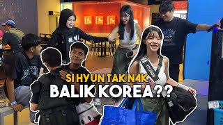 Si hyun tak nak balik korea [upl. by Gelman]