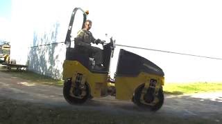 Equippocom  Used heavy equipment for sale  2013 Bomag BW 100 AD5 [upl. by Luther159]