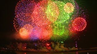 長岡花火大会2012年2日間の総集編 The Nagaoka Fireworks Festival is the most beautiful in japan [upl. by Ahsiekam872]