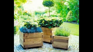 TUTO Jardinière en palette gratuit [upl. by Thilde]