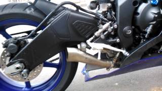 Akrapovic Megaphone With Mid Pipe M4 On Yamaha R6 [upl. by Ylaek913]