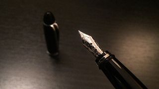 Aurora Ipsilon Deluxe fountain pen review [upl. by Glendon]