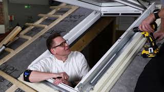 VELUX Dachflächenfenster einbauen  Einbau Blendrahmen amp Fensterflügel ✔ ISOVER live ★ Web TV [upl. by Selwin]