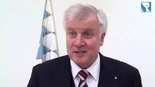 Horst Seehofer zur Bayernhymne im Gotteslob [upl. by Squier]