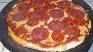 Pizza con salame y pepperoni [upl. by Etteniuqna]