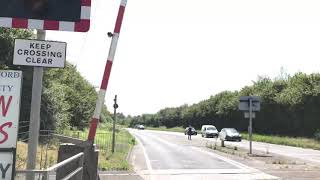 Wallingford Level Crossing Oxfordshire Saturday 27062019 [upl. by Sela371]