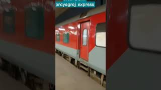 New Delhi prayagraj expressindianrailways trending [upl. by Bohrer508]