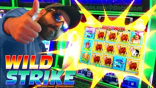 CASINO SLOTS WILD WIN Invaders Attack From the Planet Moolah  BONUS TRIGGER  FREE GAMES [upl. by Maighdlin]