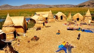 Isla de los Uros en el Lago Titicaca  Titicaca lake and Uros Island [upl. by Juanne]