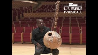 Ballaké Sissoko  questce que La Kora instrument [upl. by Nylassej]