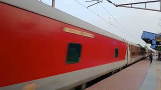 12345 HowrahGuwahati Saraighat Express full honking 130kmh passing Dankuni jn [upl. by Nnyrat]