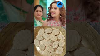 Thekua recipe  pakhi ne kiya adhik se jhagra ytshorts anupama [upl. by Hnao986]