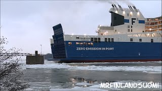 Finnsirius At Långnäs Fighting With The Ice And Wind 22 01 2024 Finnlines Storm Isha [upl. by Gorski10]