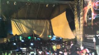 Konshens Drops JCapri Song Pull Up To Mi Bumper  Live From Kenya 2014 [upl. by Eitac774]