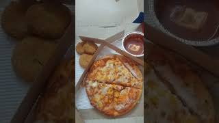 Dominos 4 course meal 99  sweet corn pizza  Creamy tamato meltz crispy vegi bites coke [upl. by Acinemod]