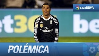 Polémica tarjeta amarilla a Cristiano por simular penalti [upl. by Llehctim]