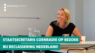 Staatsecretaris Coenradie op werkbezoek bij Reclassering Nederland [upl. by Monney112]