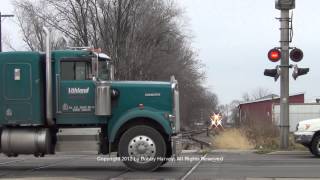 Santa Train vs idiots ignoring crossing signal  Canton IL 12812 [upl. by Arden]