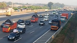 Situasi terkini tol jakarta cikampek km58 TWofficial [upl. by Iliram237]