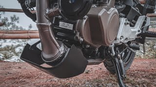 Husqvarna Svartpilen 200  Stock Exhaust Sound [upl. by Emarej986]