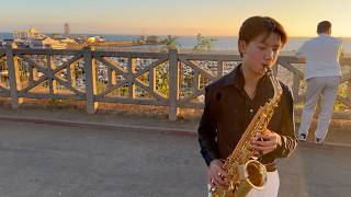 Santa Monica Crowd Loves Listening to This Lionel Richie Sax Cover  Street Sax Performance [upl. by Jariv]