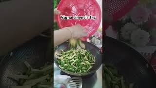 Vigna sinensis fry ❤️🥰cooking food recipe howtomakefishcurryindianstyle lunch [upl. by Lopes694]