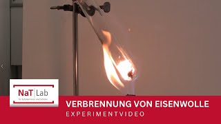 Glühende Verbrennung von Eisenwolle – Experiment für den Unterricht Chemie [upl. by Charbonneau83]