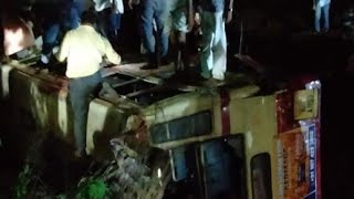 NH66 തലപ്പാറ KSRTC ബസ് മറിഞ്ഞ് അപകടം live video  NH 66 THALAPPARA KSRTC ACCIDENT VIDEOS [upl. by Esadnac]