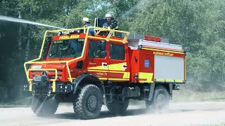 Feuerwehr Stuttgart beim Geländetraining mit ihrem Unimog UHE in Ötigheim  MercedesBenz Trucks [upl. by Warila587]