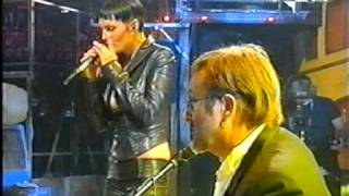 Anna Oxa amp Lucio Dalla Caruso live from Torno Sabato 2001 [upl. by Geerts]