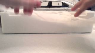 kyosho BMW 760Li E66 Unboxing [upl. by Brianne]