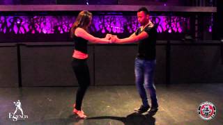 COMO BAILAR SALSA CALEÑA  Pasos básicos  Clase con Camilo y Nati [upl. by Dorree]