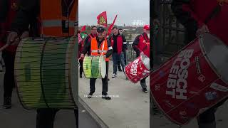 Metallerdemo in Mainz auf der TheodorHeussBrücke [upl. by Aivatnuahs81]